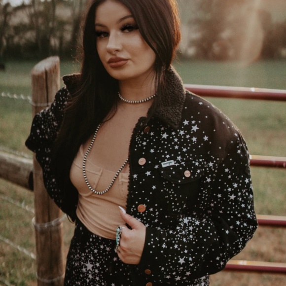 Wrangler Vintage Cosmic Cowgirl Sherpa Jacket - Picture 1 of 9